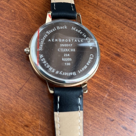 Aeropostale, black watch. Arrow design. - Picture 3 of 3